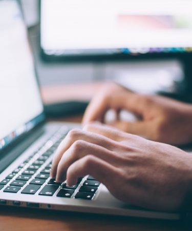 ordinateur recherche cadeaux