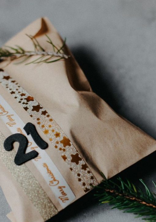 Calendrier de l'avent pour femme 2026, sac kraft numéroté avec branche de sapin